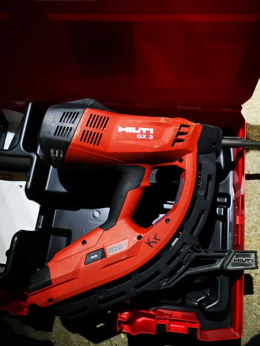 Продавам Пушка Хилти