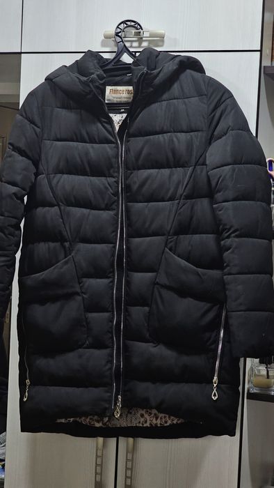 Отдам даром куртки 46 размера.