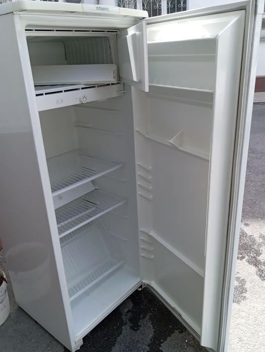 Продам холодильник Бирюса