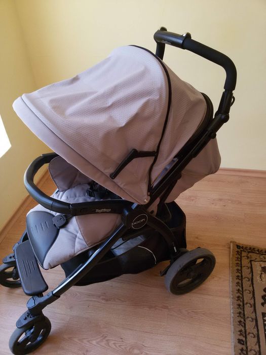 Комбинирана бебешка количка