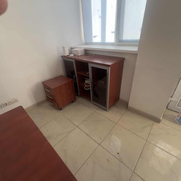 Продам офисный мебель