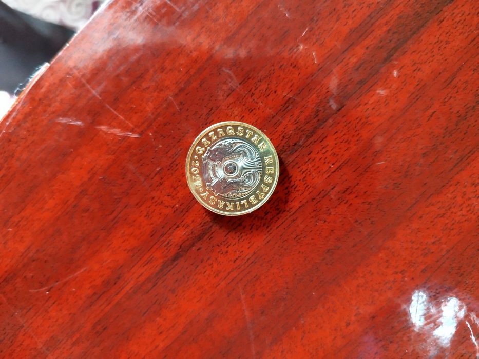 Сақ Стиль дегі 100 теңге