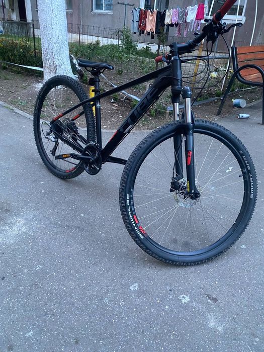 Bicicleta Cube Aluminiu