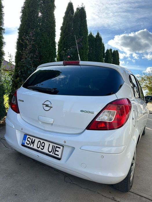 !DE VÂNZARE Opel Corsa!