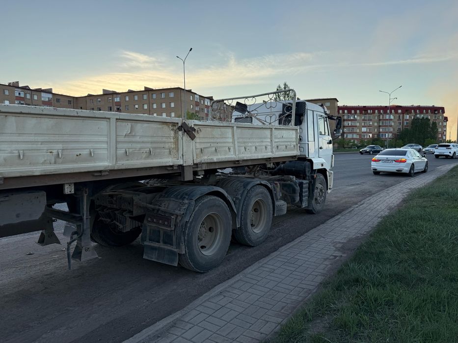 Продам Камаз тягач