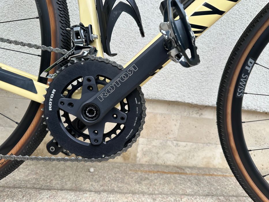 Gravel Canyon Grail CF SL 7 (2023) Mărime M – Carbon, GRX 800/600, DT Swiss – Rulată puțin, doar pe asfalt - stare excelentă.