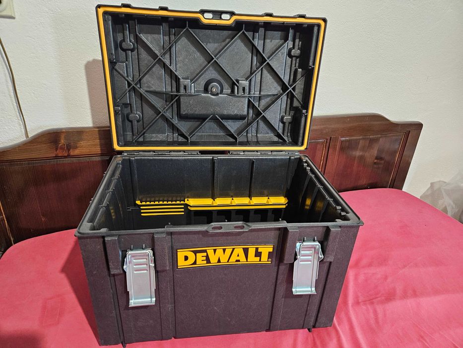 Куфар за инструменти DeWALT TOUGHSYSTEM DS400