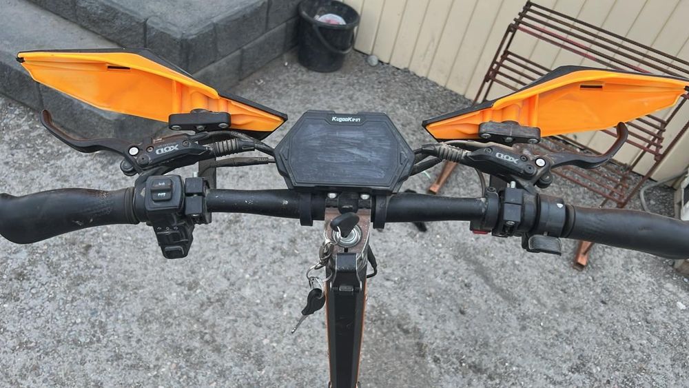 Продам электро самокат