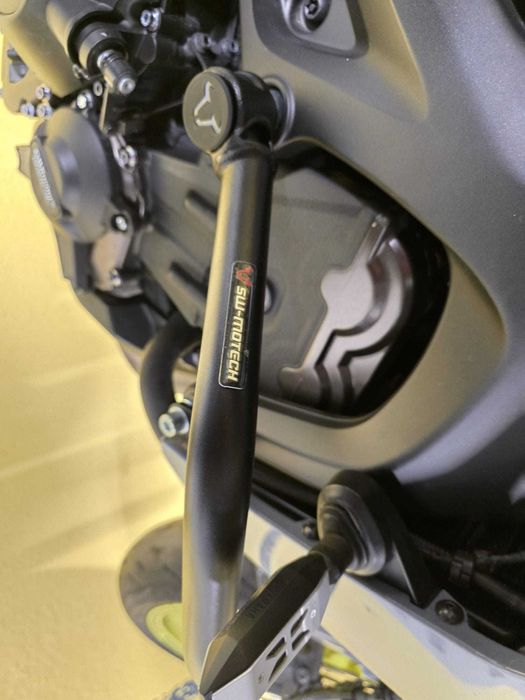 Yamaha MT09 Gen2 Akrapovic Full Titan