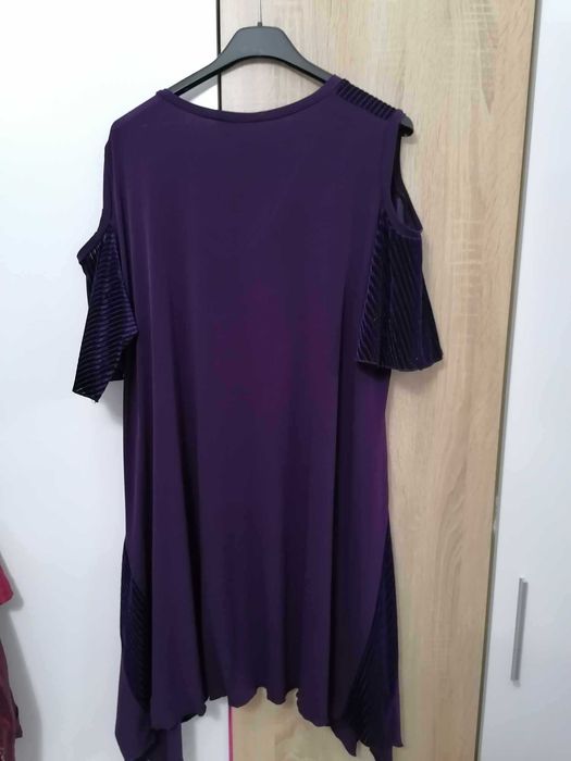 Нови дамски туники и рокли