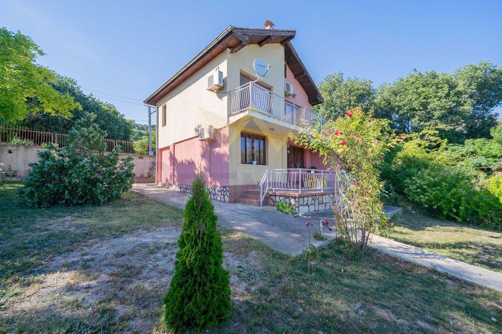 Къща в Добрич, област-гр.Балчик площ 152 цена 159000