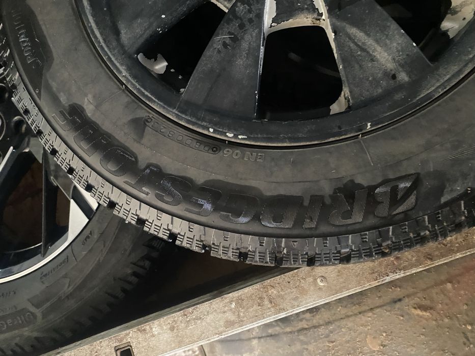 Продам зимние шины