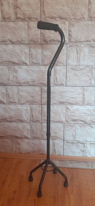 Бастун Четириопорен Алуминиев