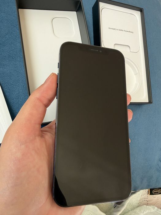 Iphone 12 pro  запазен