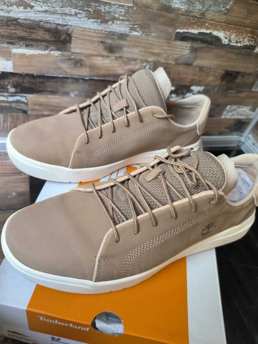 Продавам кецове Timberland цвят бежов, N43.5. Топ състояние.