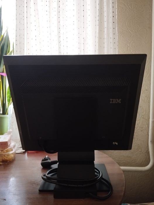 Монитор IBM THINKVISION продам