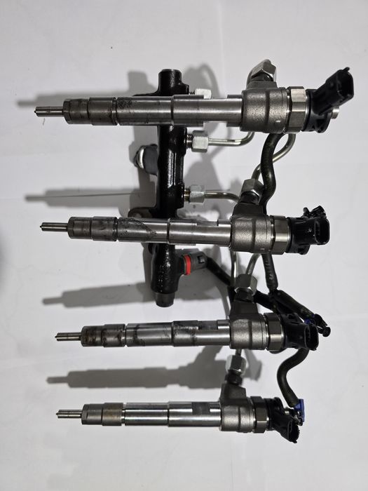 Rampa injectoare Dacia/Renault/Nissan 1.5/1.6 Dci , Mercedes 2.0 Cdi