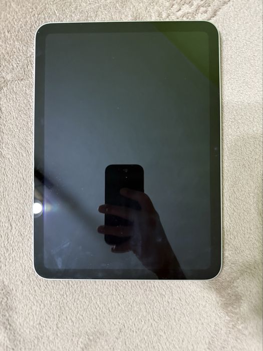 Apple Ipad A16 “11”