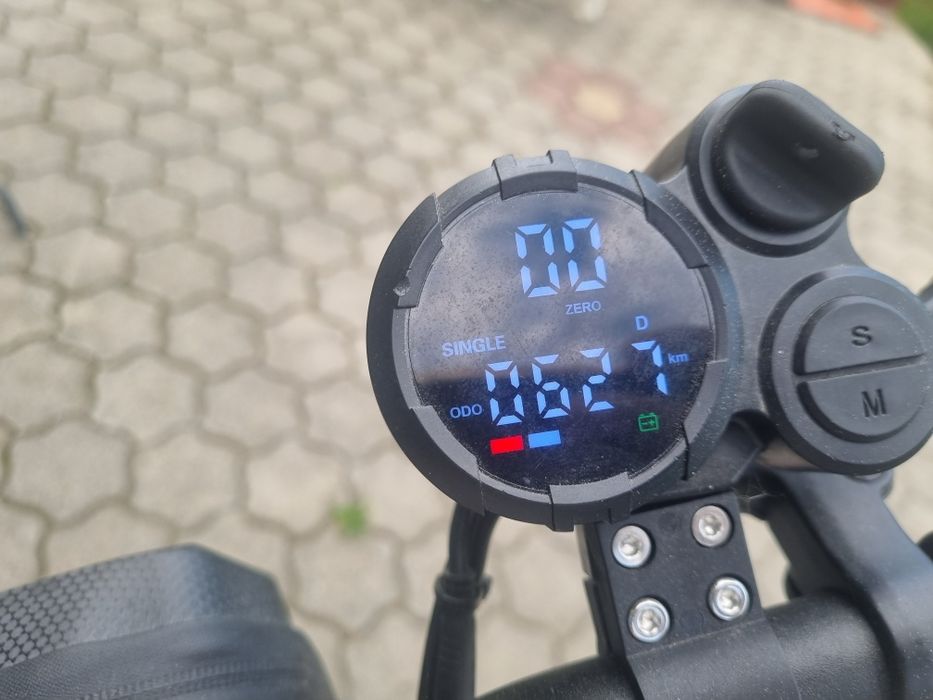 Trotineta Kukirin M4 Max