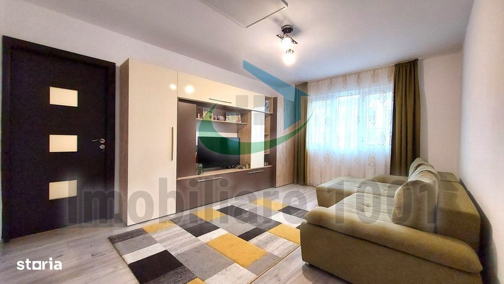 Apartament 3 camere, etaj 3, renovat integral, zona Shopping Park