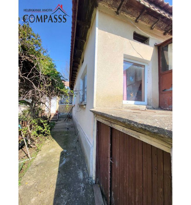 Къща-ЦЕНТЪР, гр. Ген. Тошево - 65000евро!