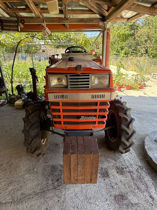 Трактор Kubota Monroematik Auto