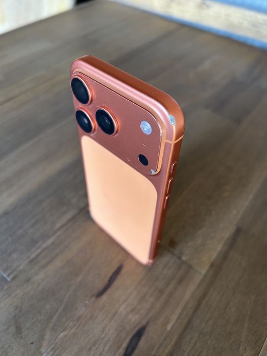 Iphone 17 pro inca in garantie