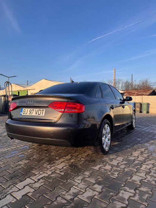 Audi A4 B8 2.0diesel, cutie automată