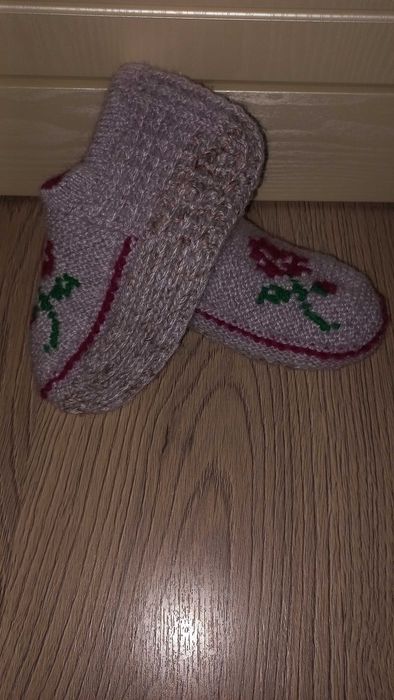 Вязаные тапочки  из шерсти