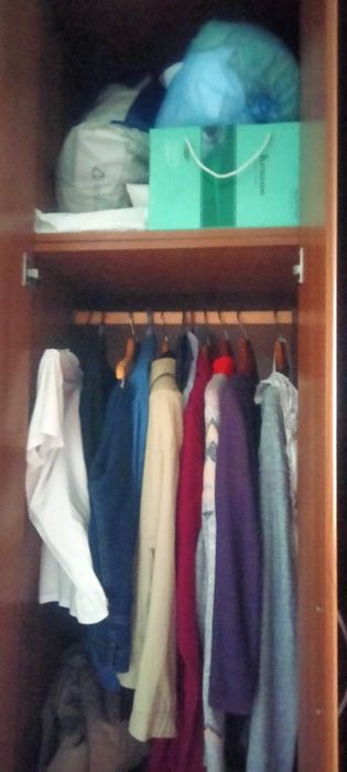 Продам срочно шифонер