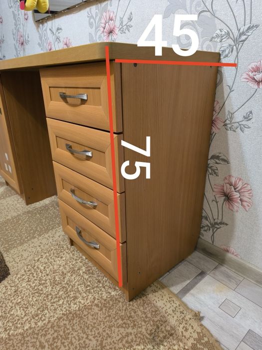 Продам письменный стол