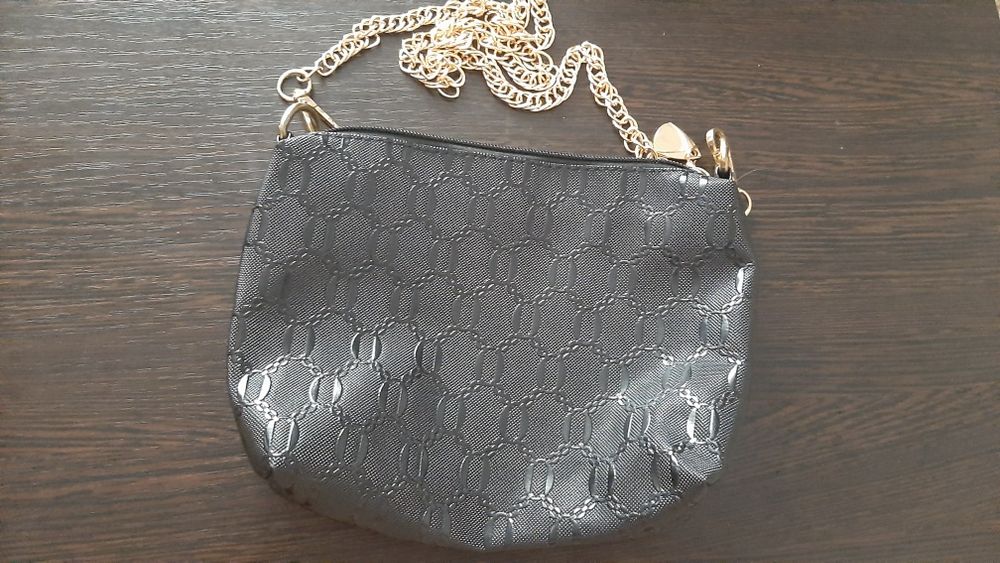 Продам клатч женский