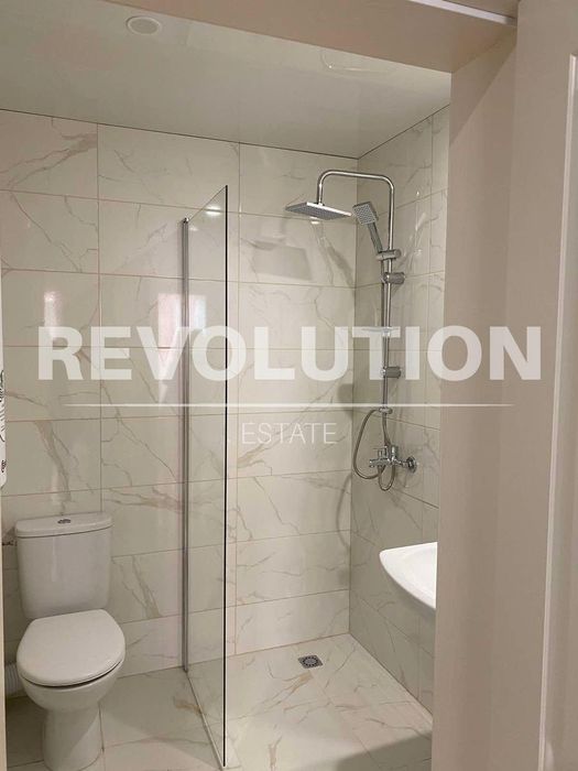 Дава се под наем Четиристаен апартамент в Варна, Бриз - 165 кв.м за 1196.97 € - Снимка #5