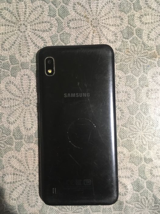 SAMSUNG a10 телефон