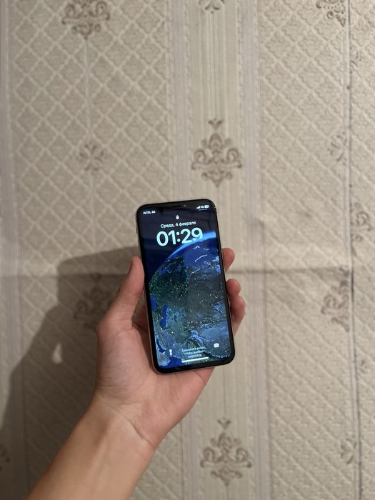 Продам срочно iPhone X 64GB АКБ 100%