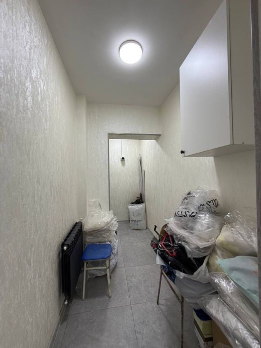 Продается нежилое помещение 70м2 Мирабадский р-н вторая линия