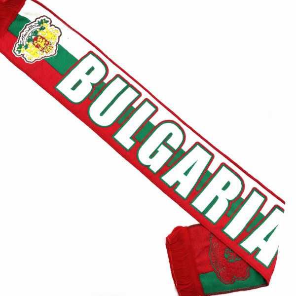 Летни и зимни шалове в цветовете на българското знаме-различни,модели