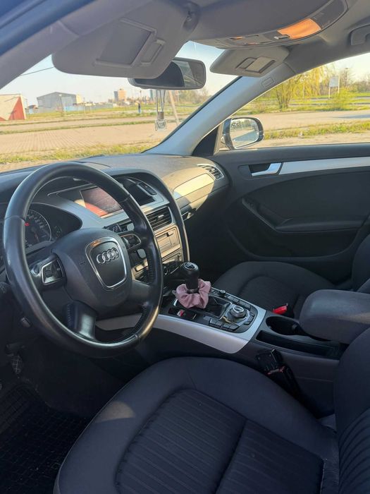 AUDI A4 2011 — imagine 3