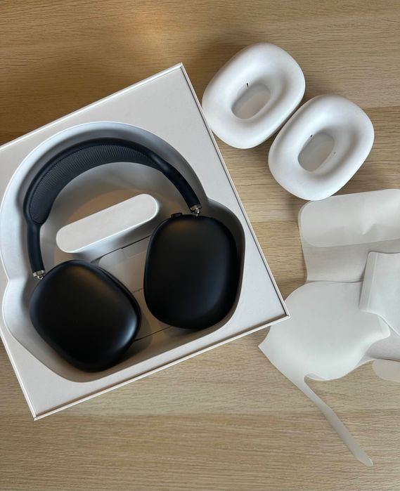 Apple AirPods Max цвят midnight blue