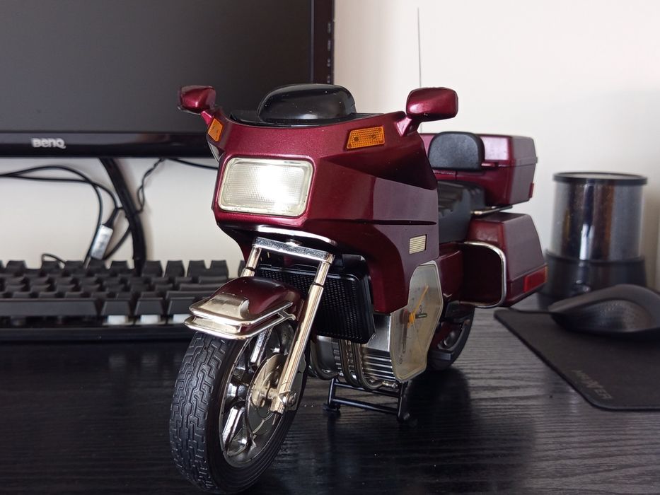 Macheta vintage motocicleta Honda, lungime 37