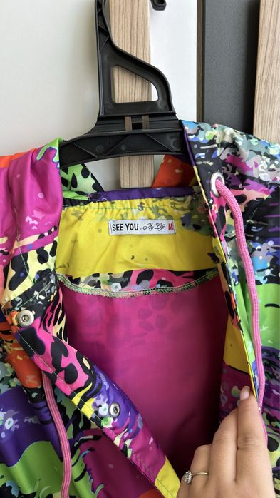 Тънко яке ветровка