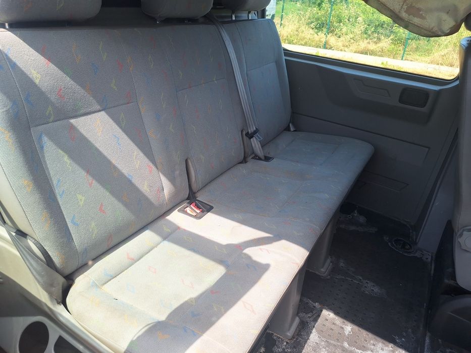 VW  TRANSPORTER T5 2.5 tdi 131 коня.. На Части..