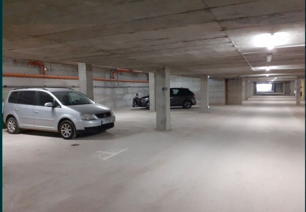 Garaj  subteran Floresti