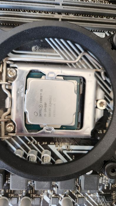 I5 10400f va plata i kuller sotiladi