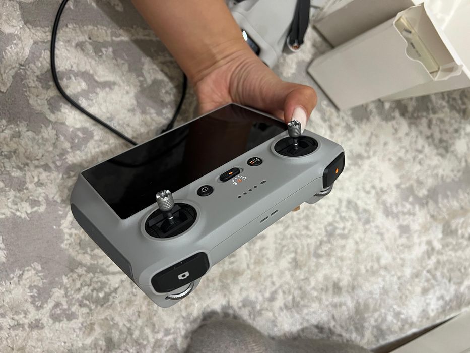 Дрон DJI Mini 3 Pro белый + DJI RC