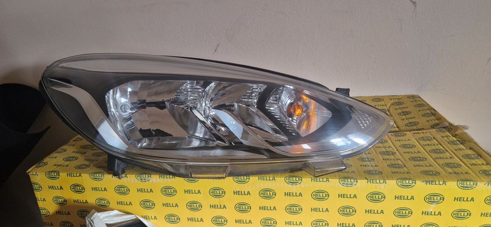 Far Dreapta Ford Fiesta 2018