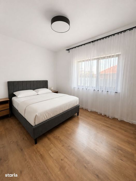 Casă curte mare Domnesti