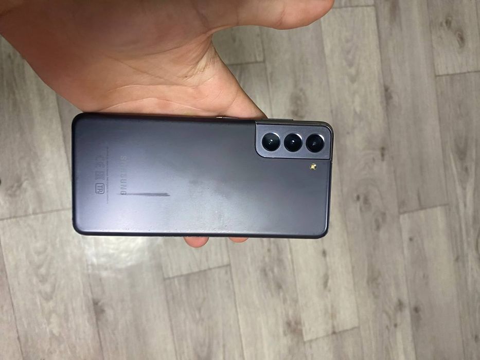 Обменяю Samsung s21