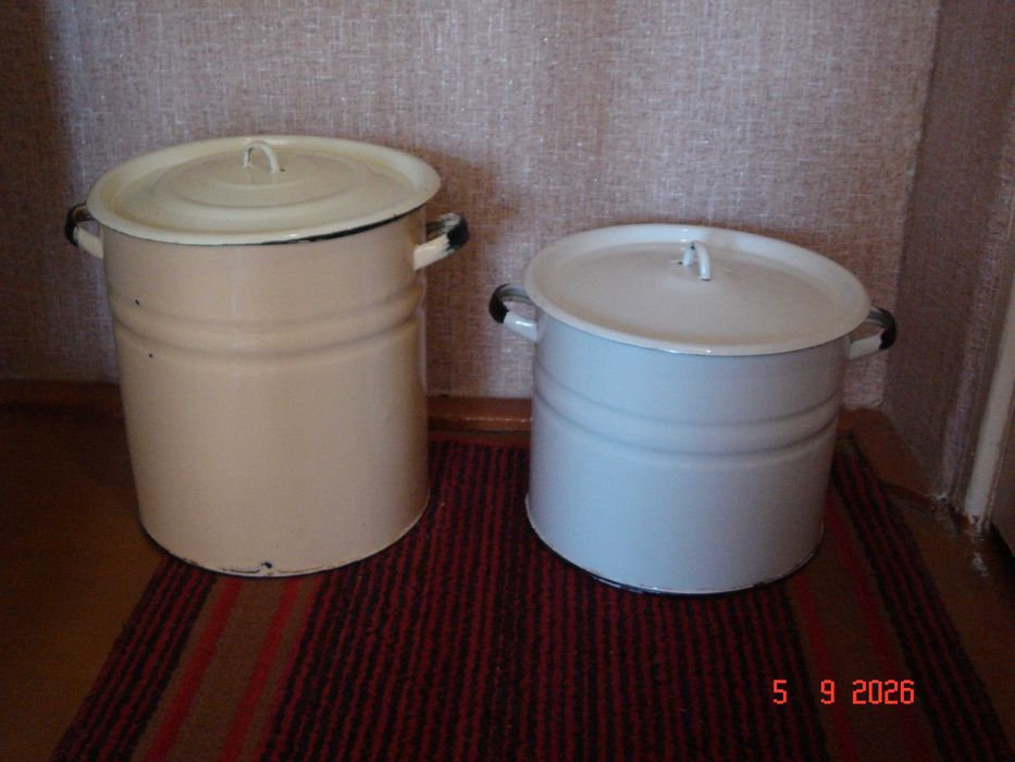 продам эмалированые кастрюли