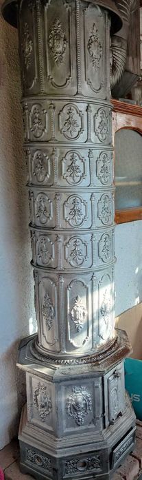 De vanzare soba fonta